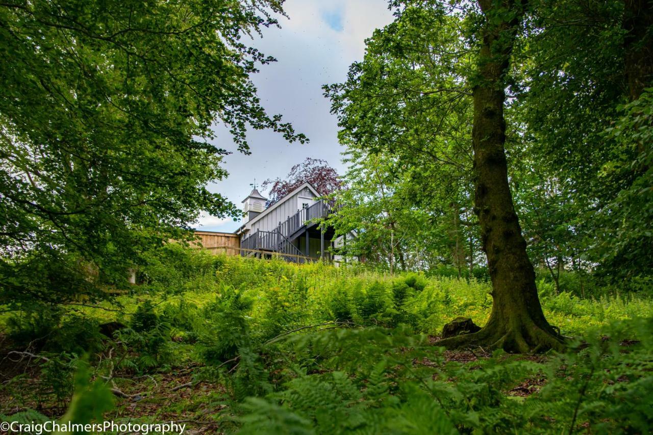 Modern And Stylish Woodhous Villa Forfar Exterior photo